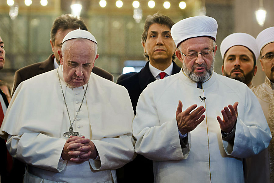 995355_1_Pope Francis and Grand Mufti_standard